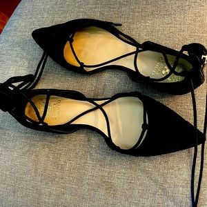 Vince Camuto flat lace up point toe shoes. Worn. Style Jerri in black 8 & 1/2